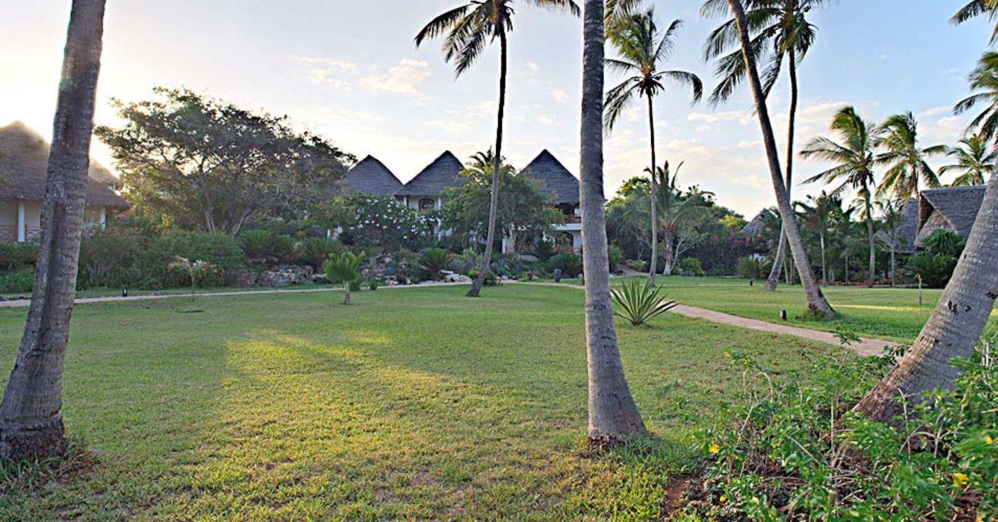 Bluebay & Hotel