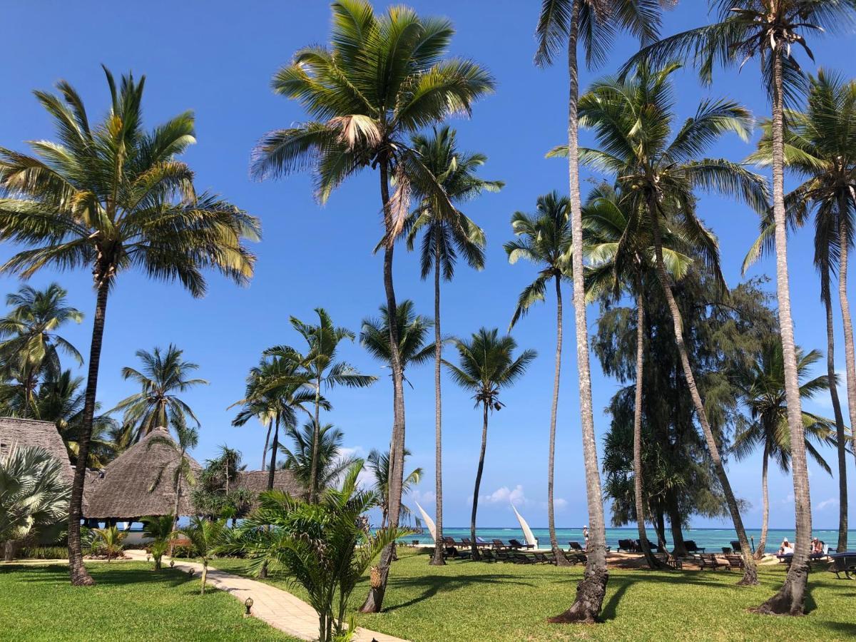 Hotell Bluebay &