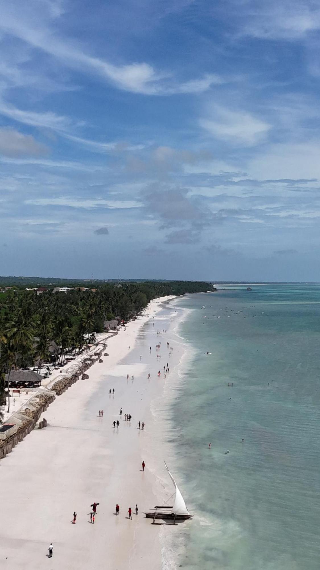 Bluebay & Kiwengwa (Zanzibar)